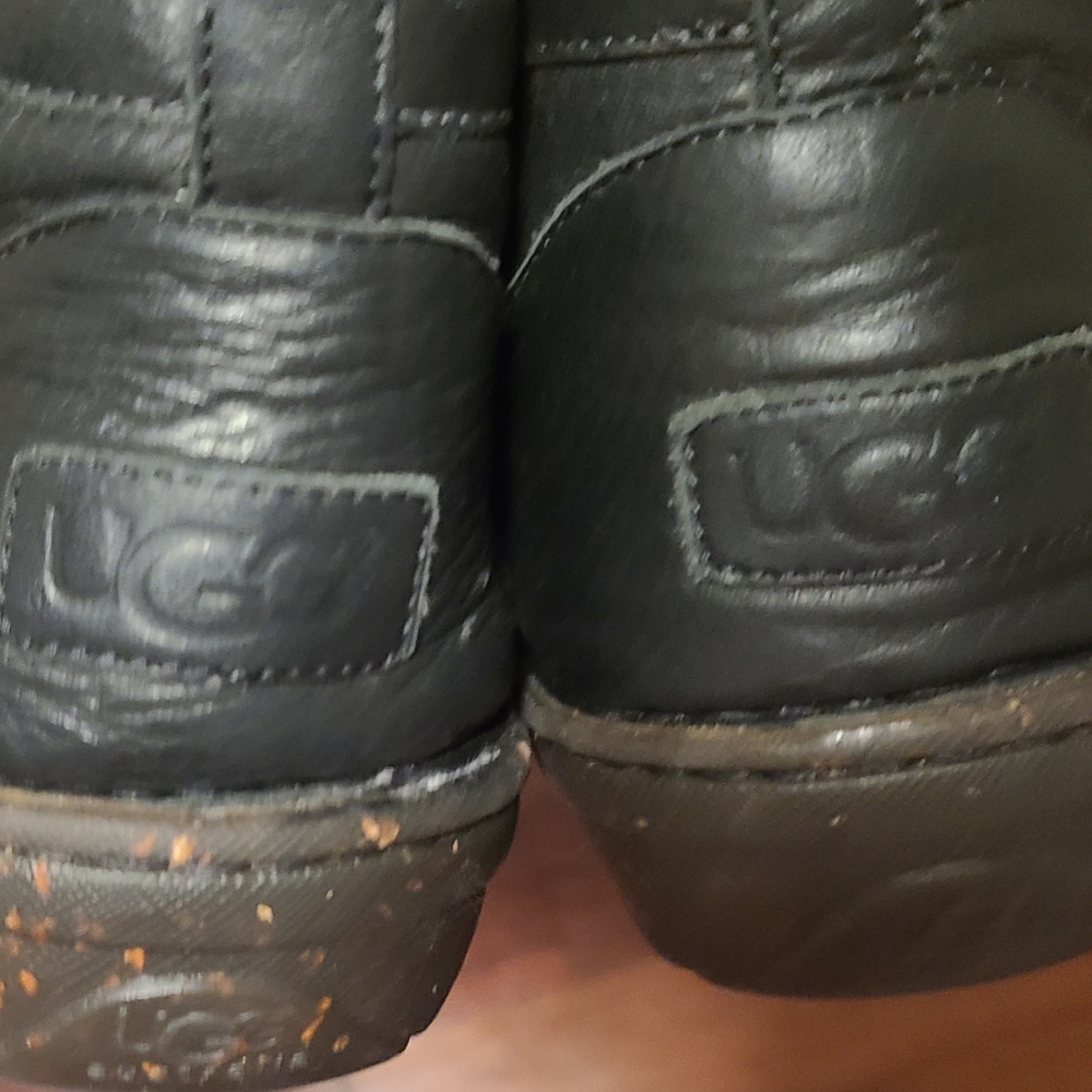 Ugg Boots - image 6